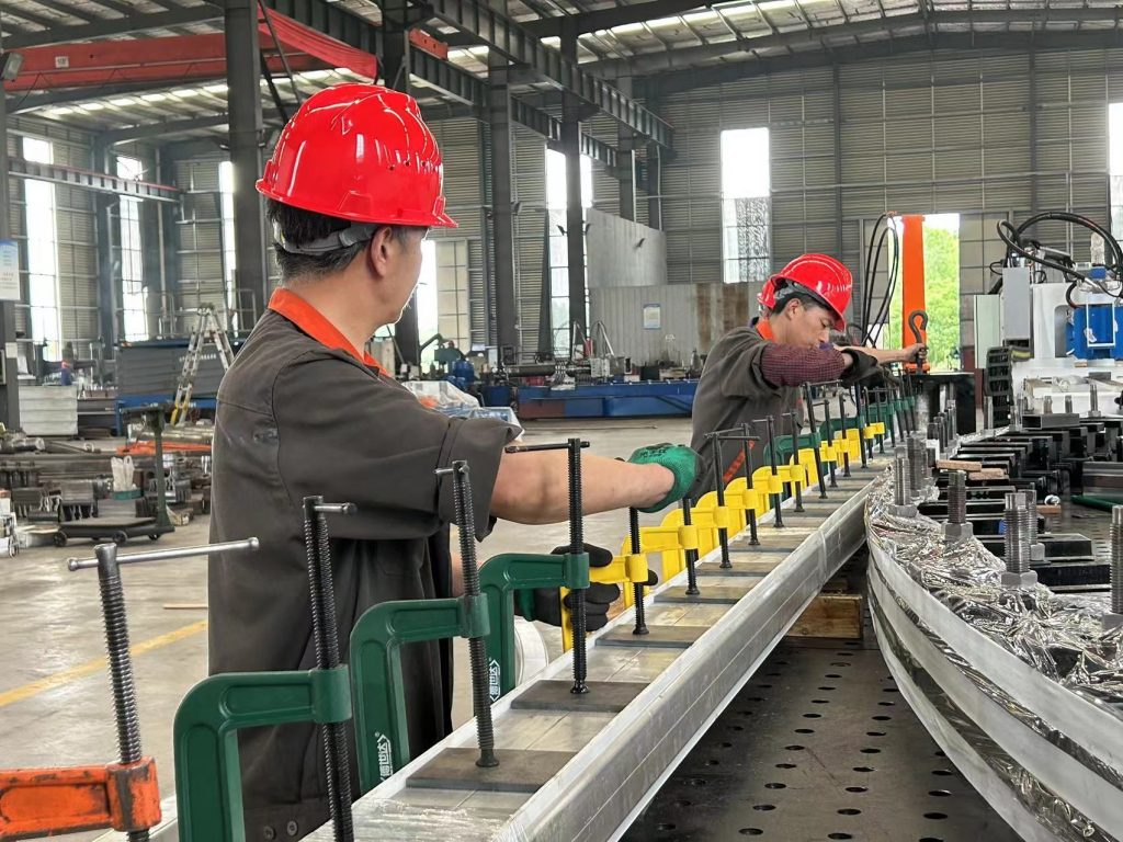 Tool Installation for Stretching Bending Aluminum Tent Profiles